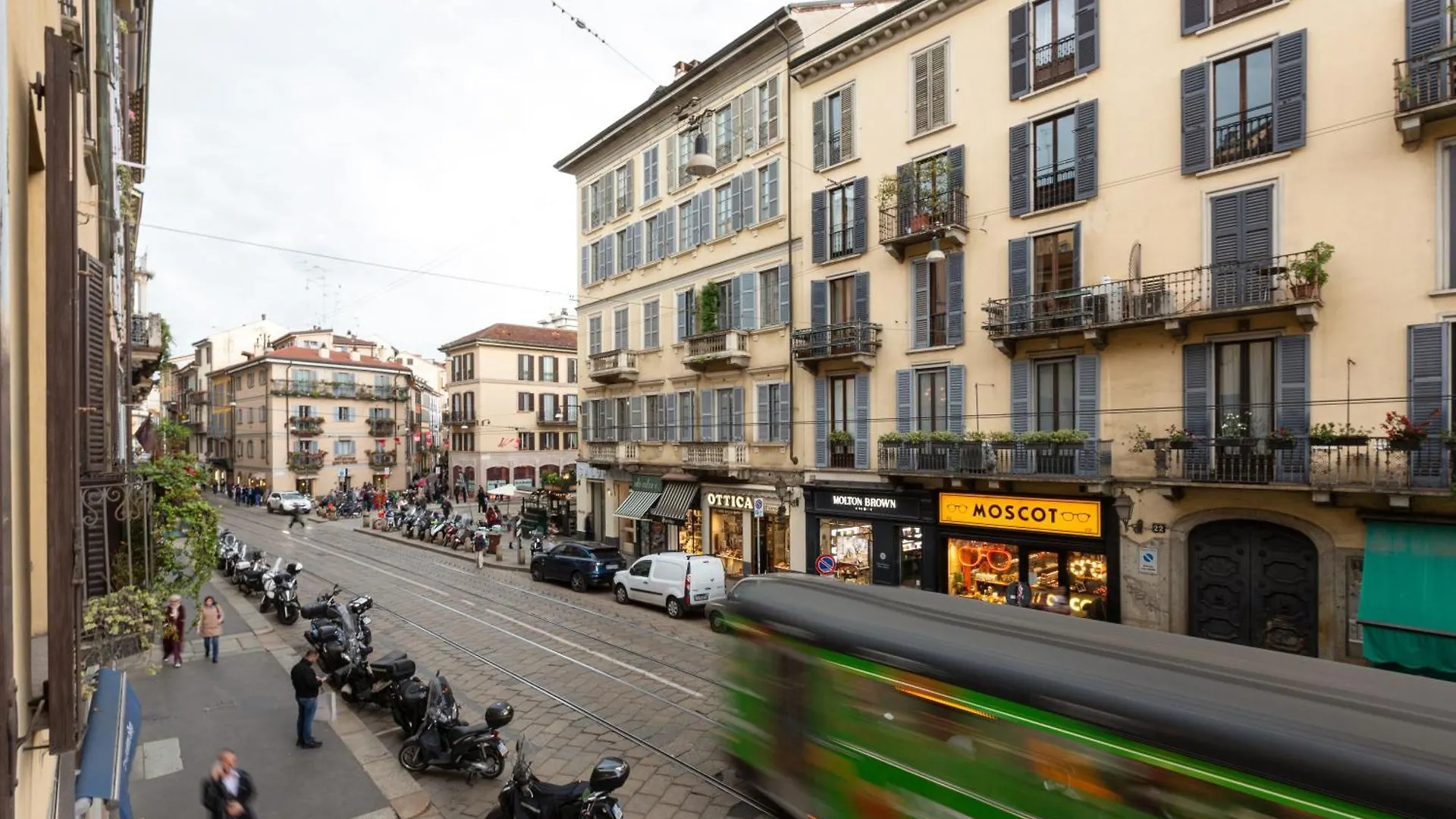 Brera - Castello - Ampio Bilocale Milano Centro Apartment Milan