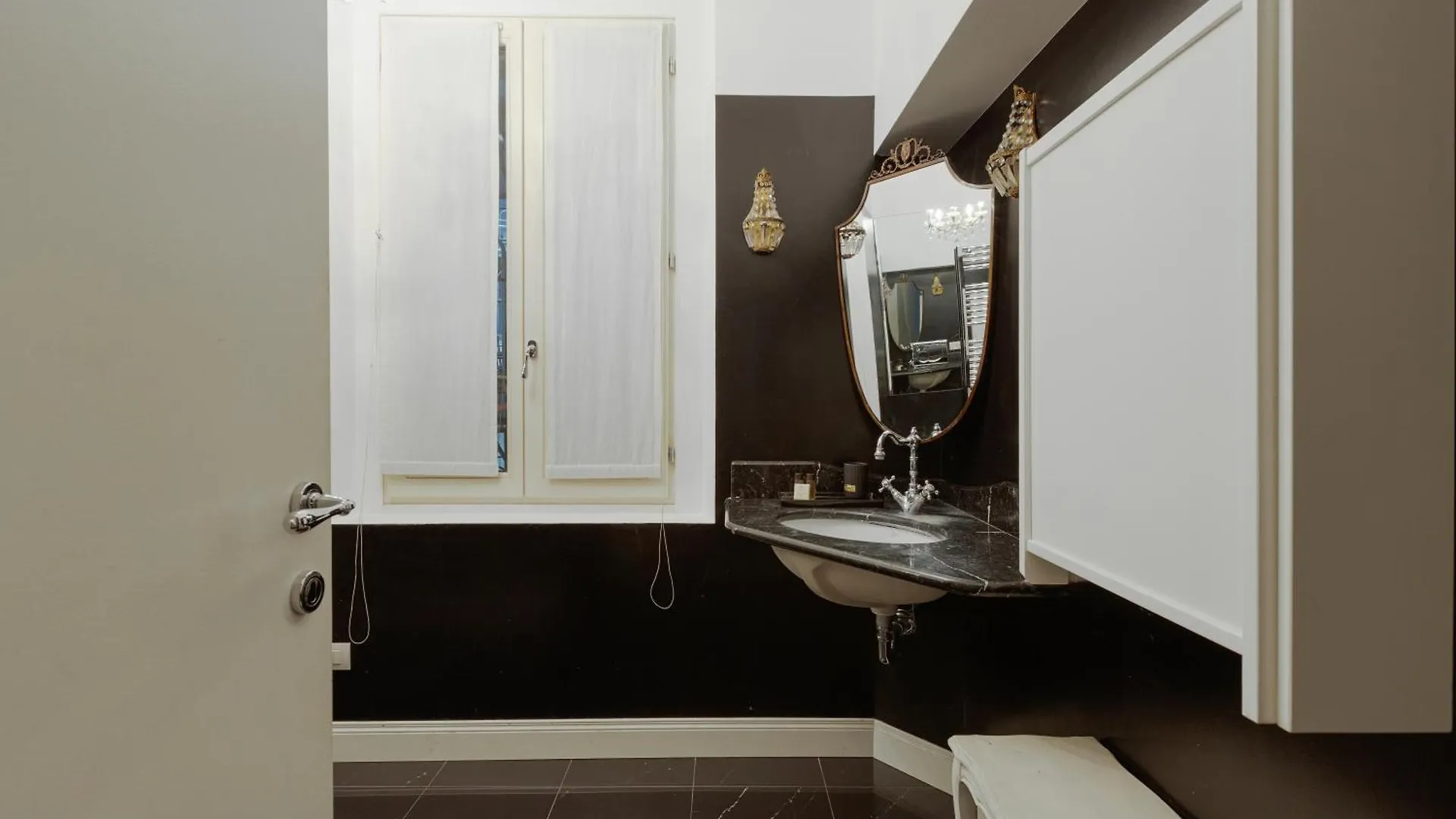 Brera - Castello - Ampio Bilocale Milano Centro Apartment